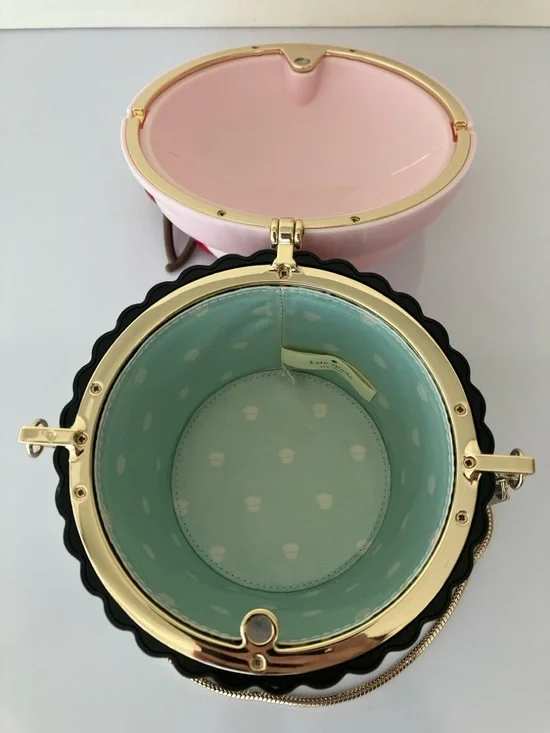 Kate Spade Magnolia Bakery Cupcake Clutch Purse  Novelty Treat Fashion Accessory - Picture 8 of 10